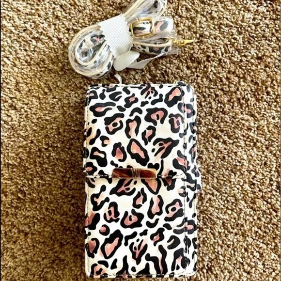Save The Girls Handbags - 🎊2X HOST PICK-NWT Phone Crossbody Bag🎊
